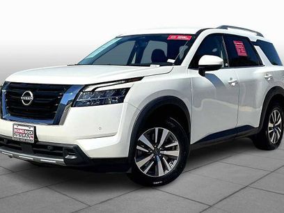 Certified 2023 Nissan Pathfinder SL