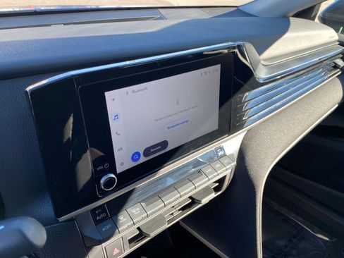 Used 2025 Toyota Camry LE image 21