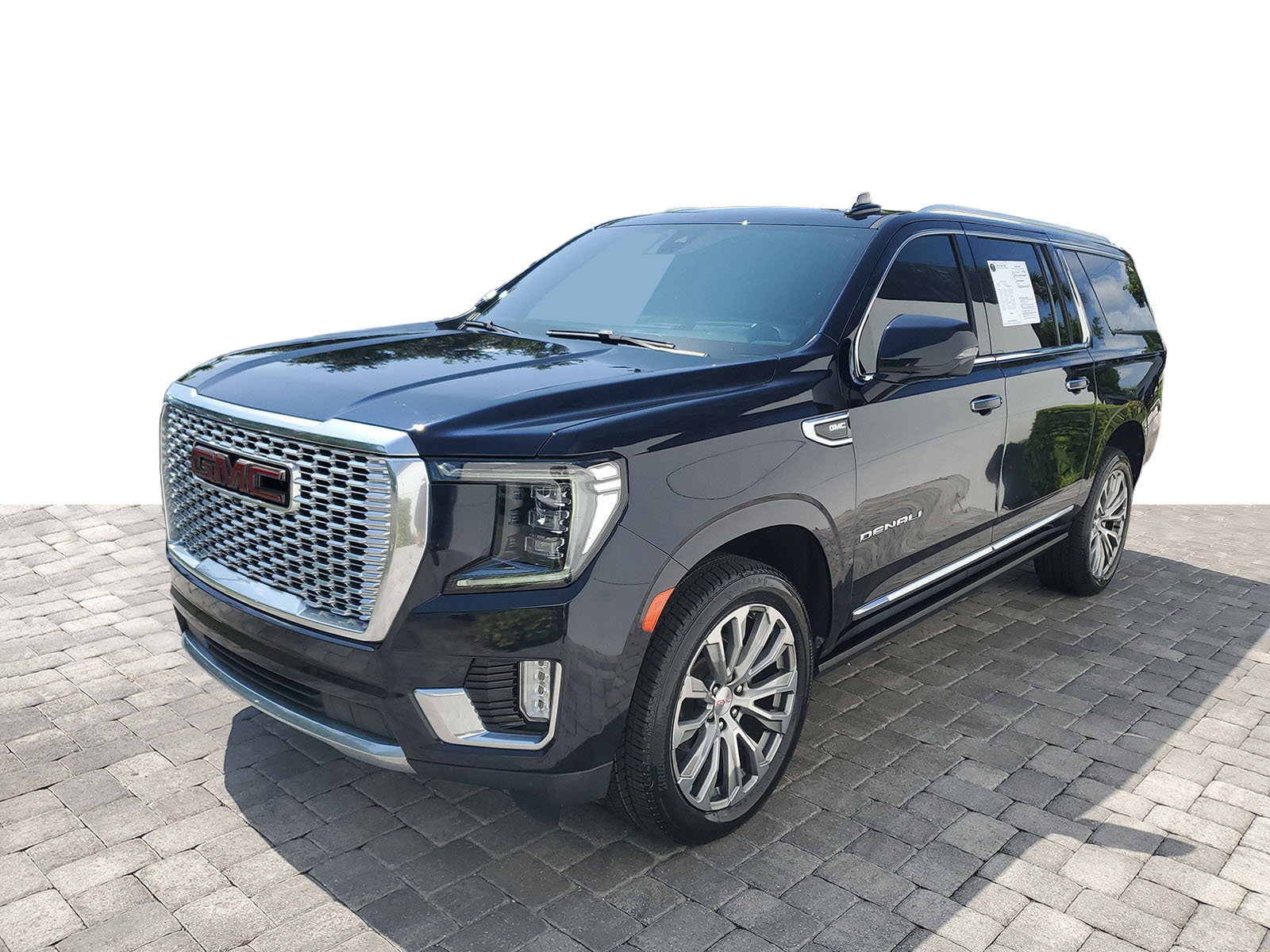 Certified 2021 GMC Yukon XL Denali w/ Denali Premium Package RWD image 3