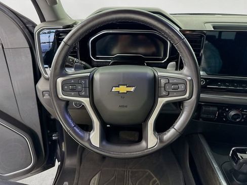 Used 2022 Chevrolet Silverado 1500 LTZ w/ LTZ Premium Package image 12