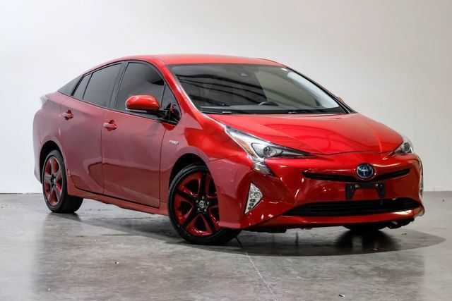 Used 2017 Toyota Prius Three Touring w/ Carpet Mat Package FWD image 7