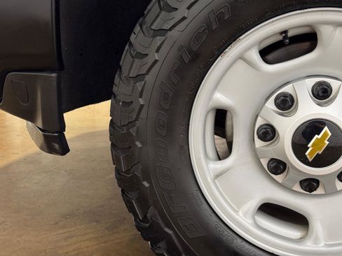 Used 2023 Chevrolet Silverado 2500 W/T w/ WT Convenience Package image 43