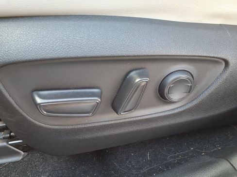 Used 2023 Toyota RAV4 XLE Premium FWD image 14