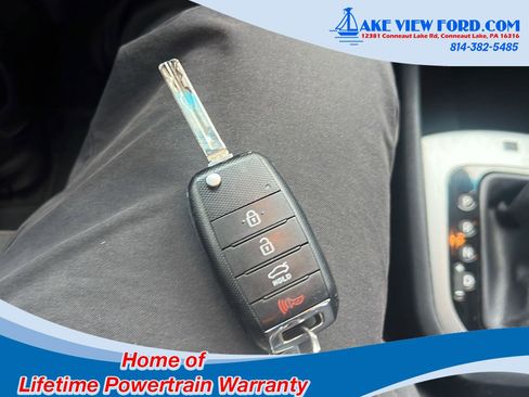 Used 2014 Kia Rio SX image 11