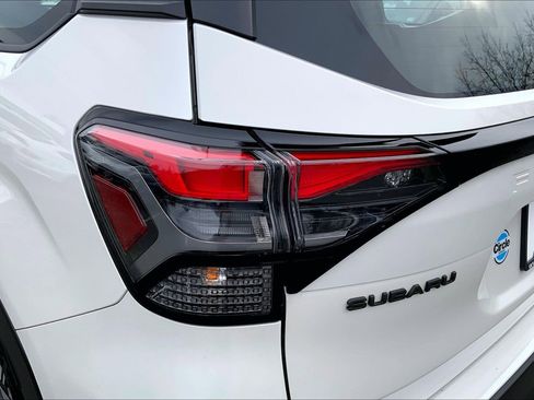 Certified 2025 Subaru Forester image 25