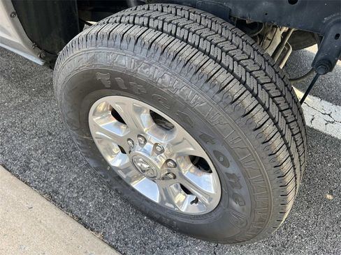 Used 2024 RAM 2500 Big Horn w/ Safety Group image 20