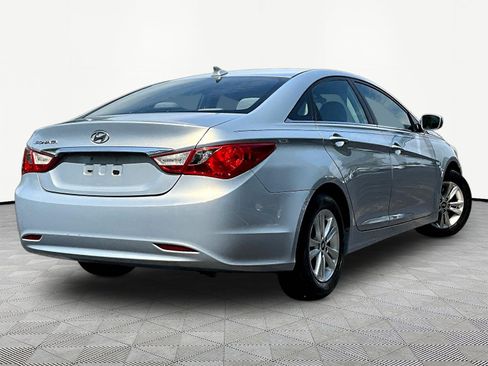 Used 2012 Hyundai Sonata GLS w/ Popular Equipment Pkg FWD image 6