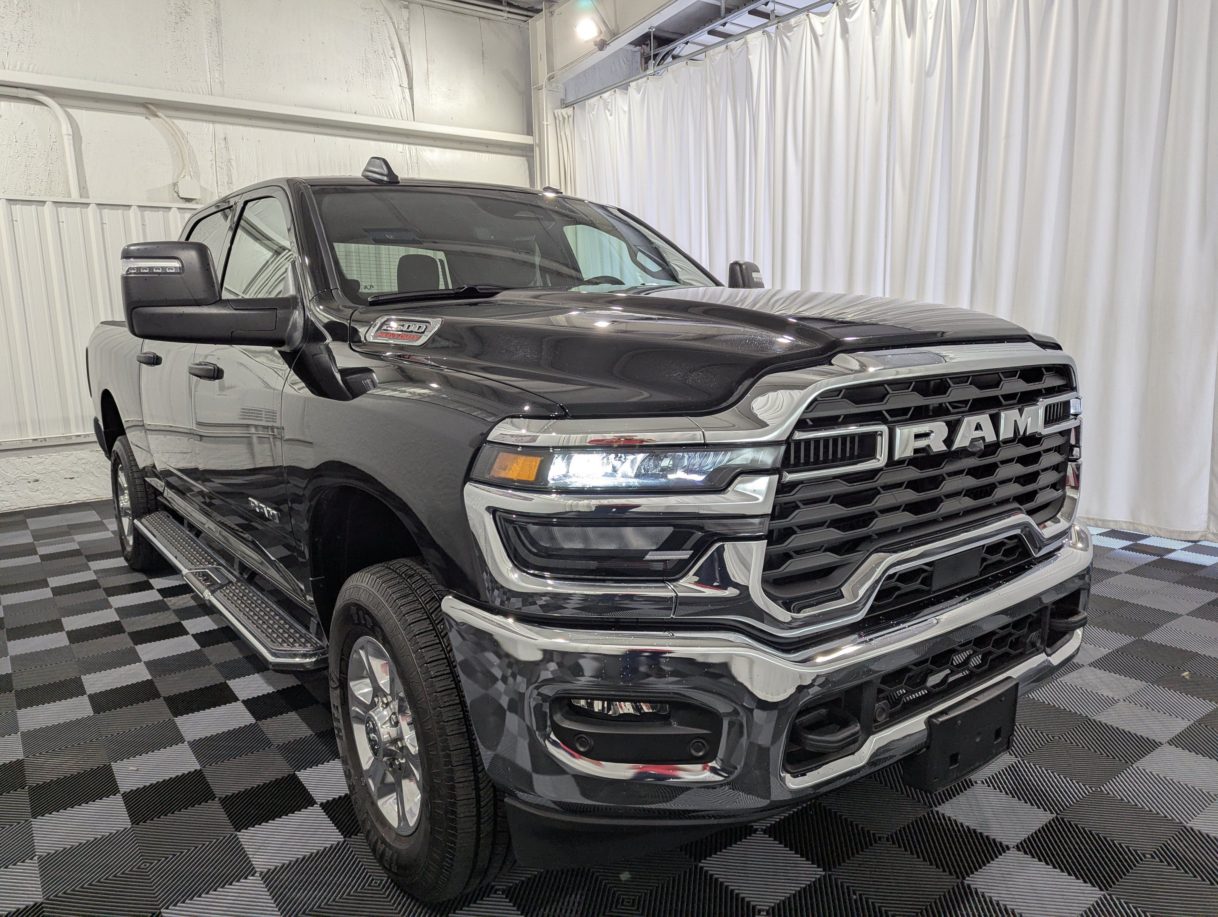 Used 2026 RAM 2500 Big Horn AWD/4WD image 5