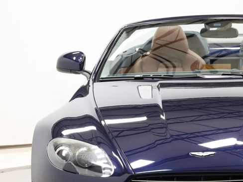 Used 2014 Aston Martin V8 Vantage Roadster image 76