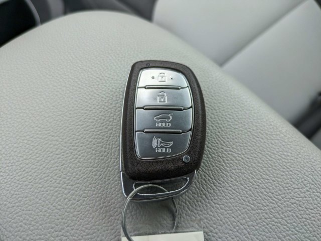 Used 2020 Hyundai Ioniq Blue FWD image 28