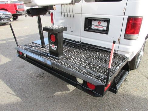 Used 2011 Ford E-350 and Econoline 350 Super Duty w/ PWR Group RWD image 6