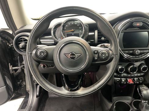 Used 2019 MINI Cooper 2-Door Hardtop FWD image 15