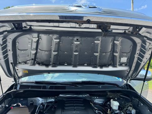 Used 2011 Toyota Tundra Limited AWD/4WD image 33