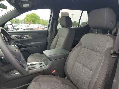 Used 2024 Chevrolet Traverse LT FWD image 5