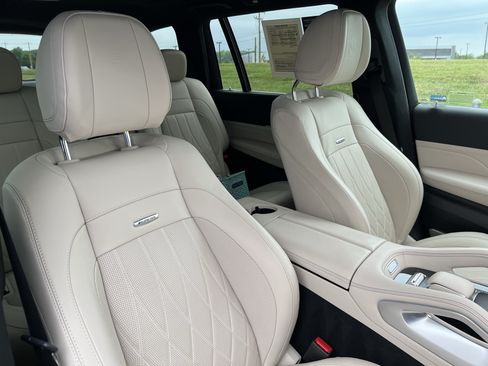 Certified 2025 Mercedes-Benz GLS 63 AMG 4MATIC image 35
