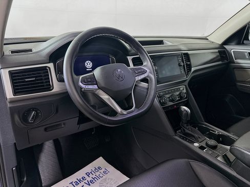 Used 2023 Volkswagen Atlas SE AWD/4WD image 9