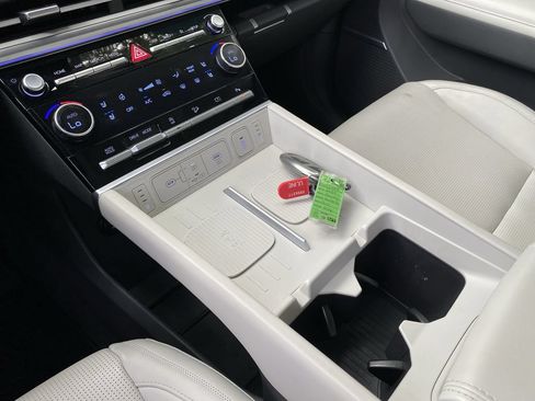 Certified 2024 Hyundai Santa Fe Calligraphy FWD image 26