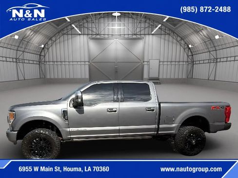 Used 2021 Ford F250 Platinum AWD/4WD image 2