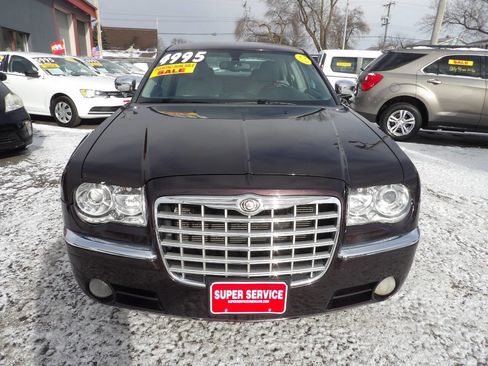 Used 2005 Chrysler 300 C w/ Protection Group II image 2