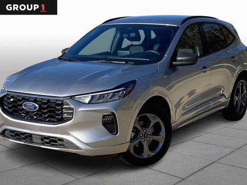 Used 2024 Ford Escape ST-Line image 1