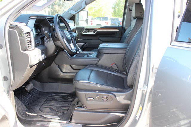 Used 2025 GMC Sierra 2500 Denali w/ Technology Package AWD/4WD image 9