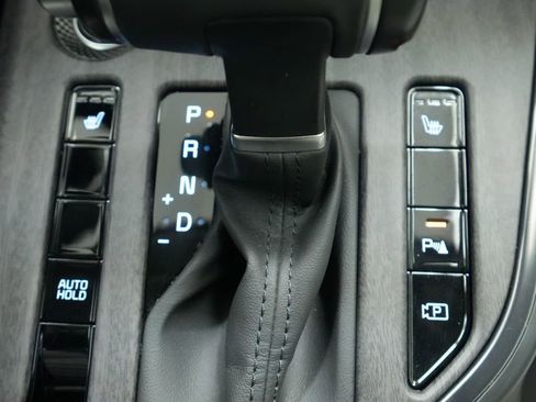 Used 2023 Kia Niro EX FWD image 28