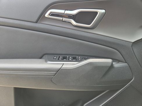 New 2026 Kia Sportage EX FWD image 16