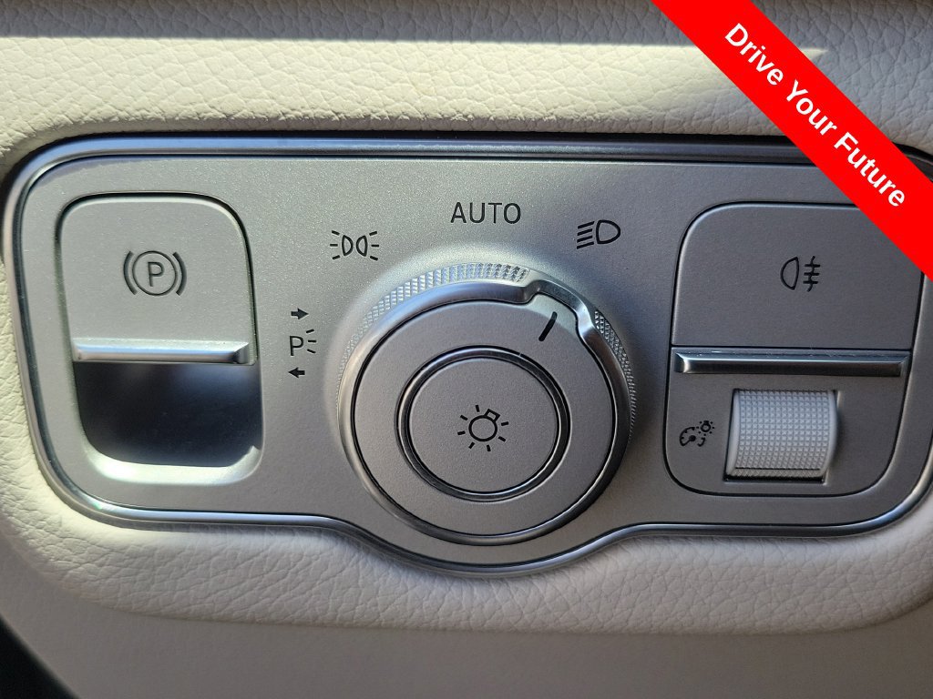 Used 2022 Mercedes-Benz GLS 450 4MATIC image 17