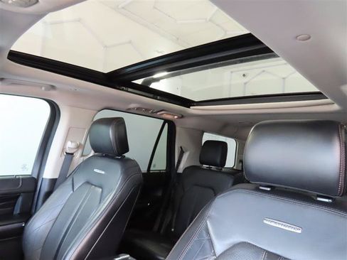 Used 2019 Ford Expedition Platinum AWD/4WD image 20