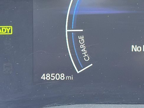 Used 2025 Toyota Camry LE FWD image 11
