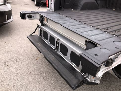 Used 2020 GMC Sierra 1500 SLT w/ SLT Premium Plus Package image 25