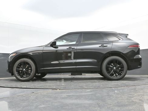 New 2026 Jaguar F-PACE R-Dynamic S image 32
