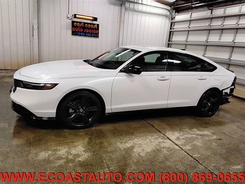 Used 2025 Honda Accord Sport image 5