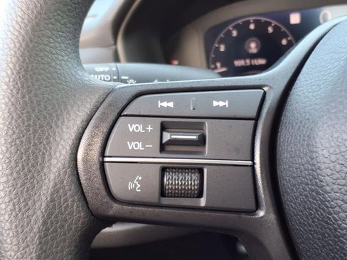 Certified 2025 Honda Accord SE image 25