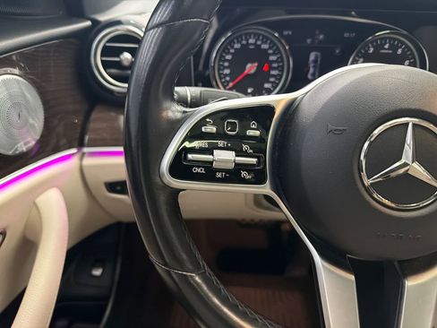 Used 2019 Mercedes-Benz E 300 4MATIC image 26