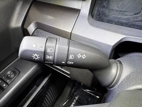 Used 2026 Toyota Tacoma SR5 AWD/4WD image 26