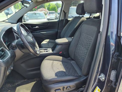 Used 2018 Chevrolet Equinox LT w/ Sun & Infotainment Package AWD/4WD image 9
