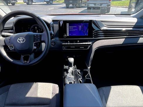 Used 2025 Toyota Camry LE FWD image 15
