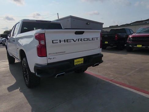 Certified 2020 Chevrolet Silverado 1500 LT Trail Boss AWD/4WD image 31