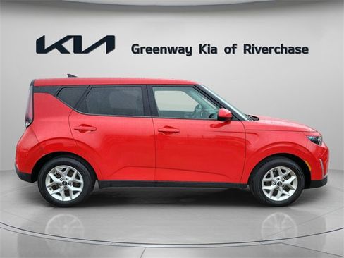 Used 2023 Kia Soul LX w/ Option Group 015 image 7