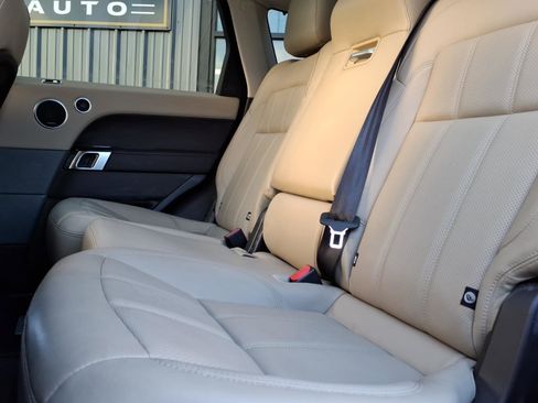 Used 2018 Land Rover Range Rover Sport HSE image 8