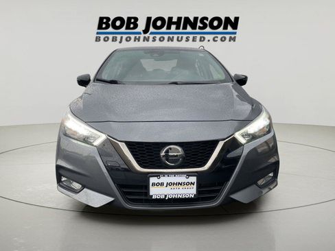Used 2021 Nissan Versa SR FWD image 2