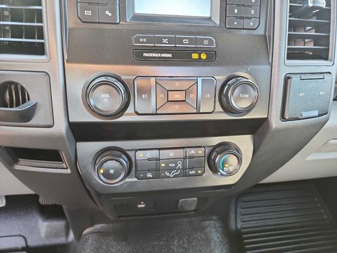 Used 2021 Ford F250 XL w/ Power Equipment Group RWD image 27