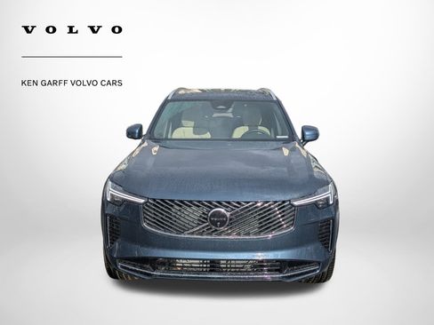 New 2026 Volvo XC90 B6 Plus w/ Protection Package Premier image 9