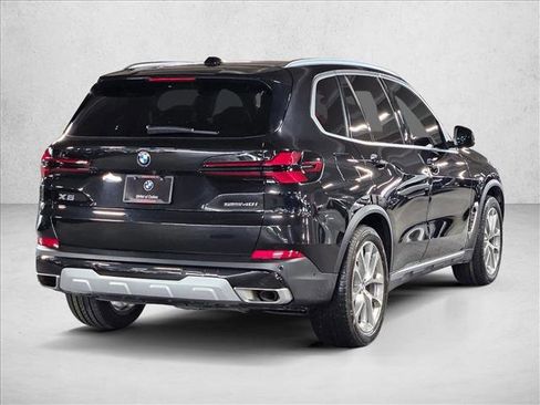 Certified 2024 BMW X5 sDrive40i w/ Parking Assistance Package RWD image 5