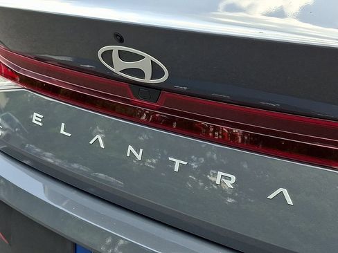 Certified 2024 Hyundai Elantra SEL FWD image 30