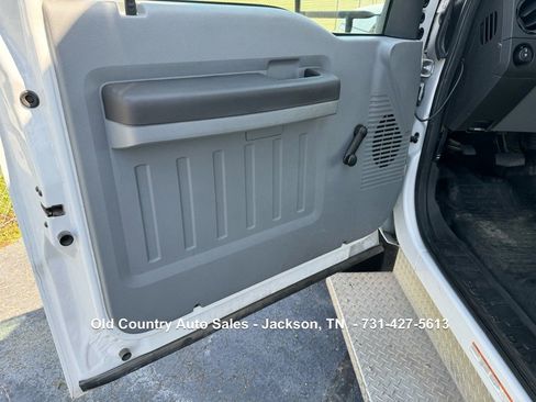 Used 2012 Ford F550 2WD Regular Cab Super Duty w/ Payload Upgrade Pkg image 21