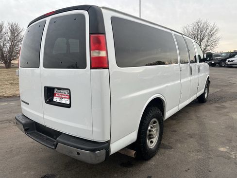 Used 2015 Chevrolet Express 3500 LT w/ LT Preferred Equipment Group image 5