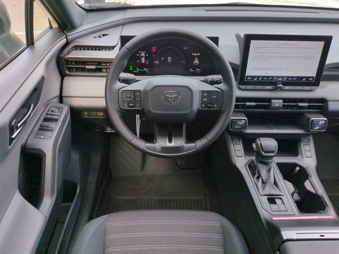 New 2026 Toyota RAV4 SE w/ Convenience Package AWD/4WD image 16