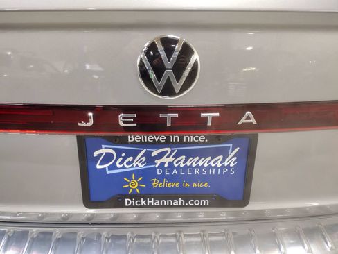 New 2026 Volkswagen Jetta SE FWD image 14